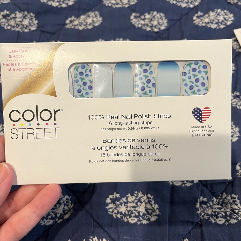 Color Street Blue and White Nail Strips Accessories